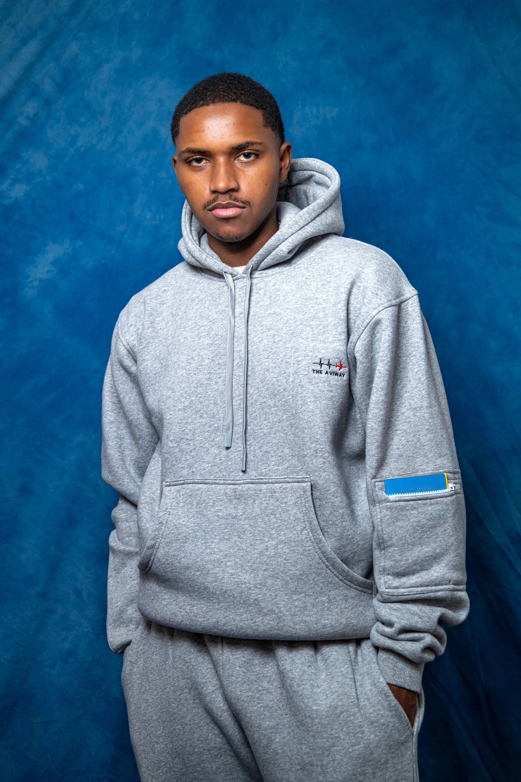 PULLOVER HOODIE